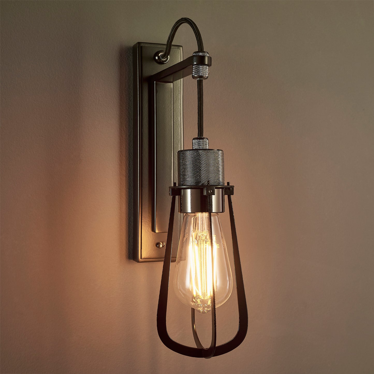 Kaden Wall Light
