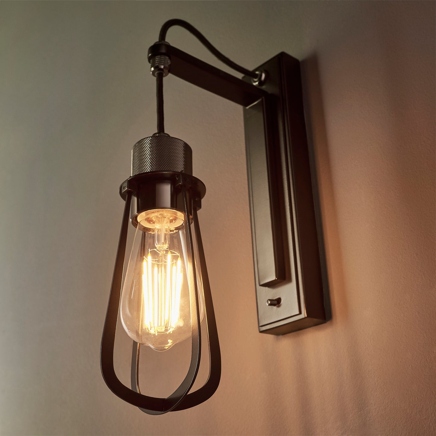 Kaden Wall Light