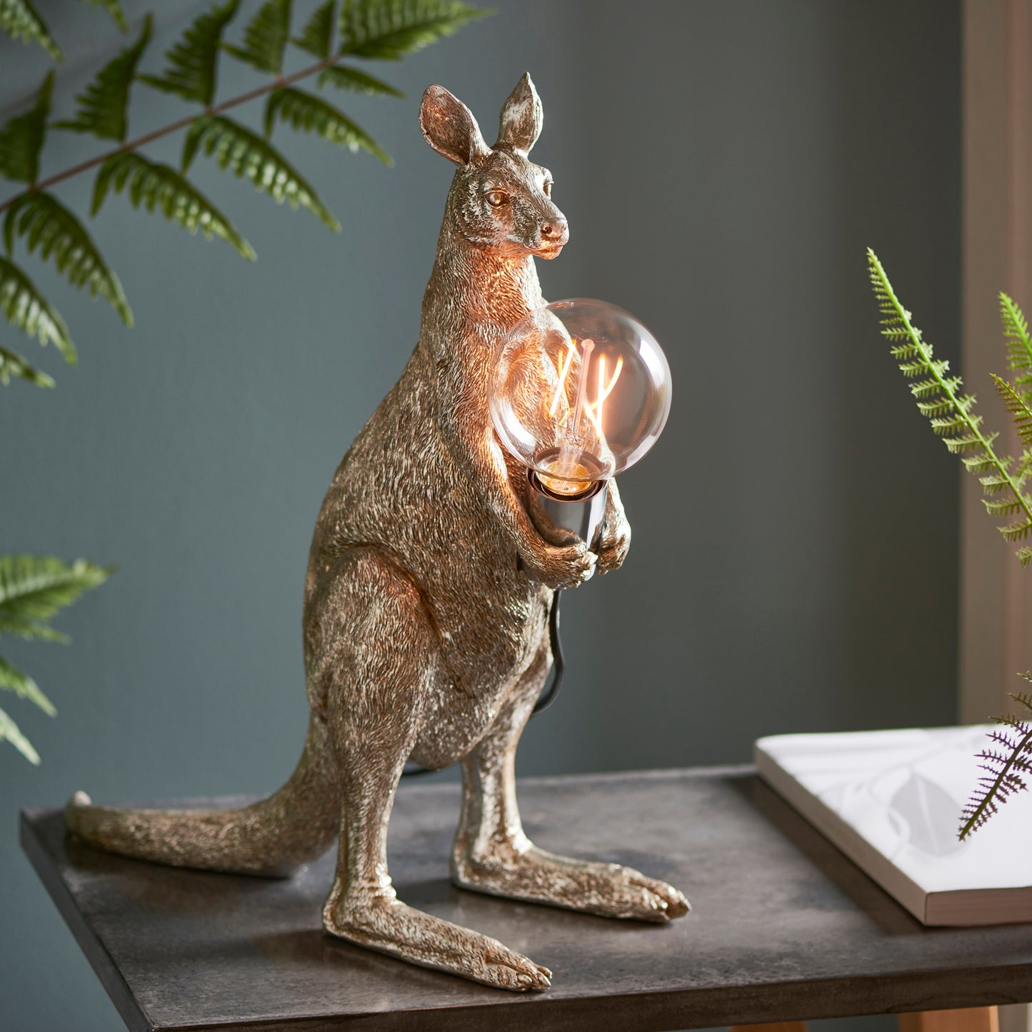 Roo Table Light
