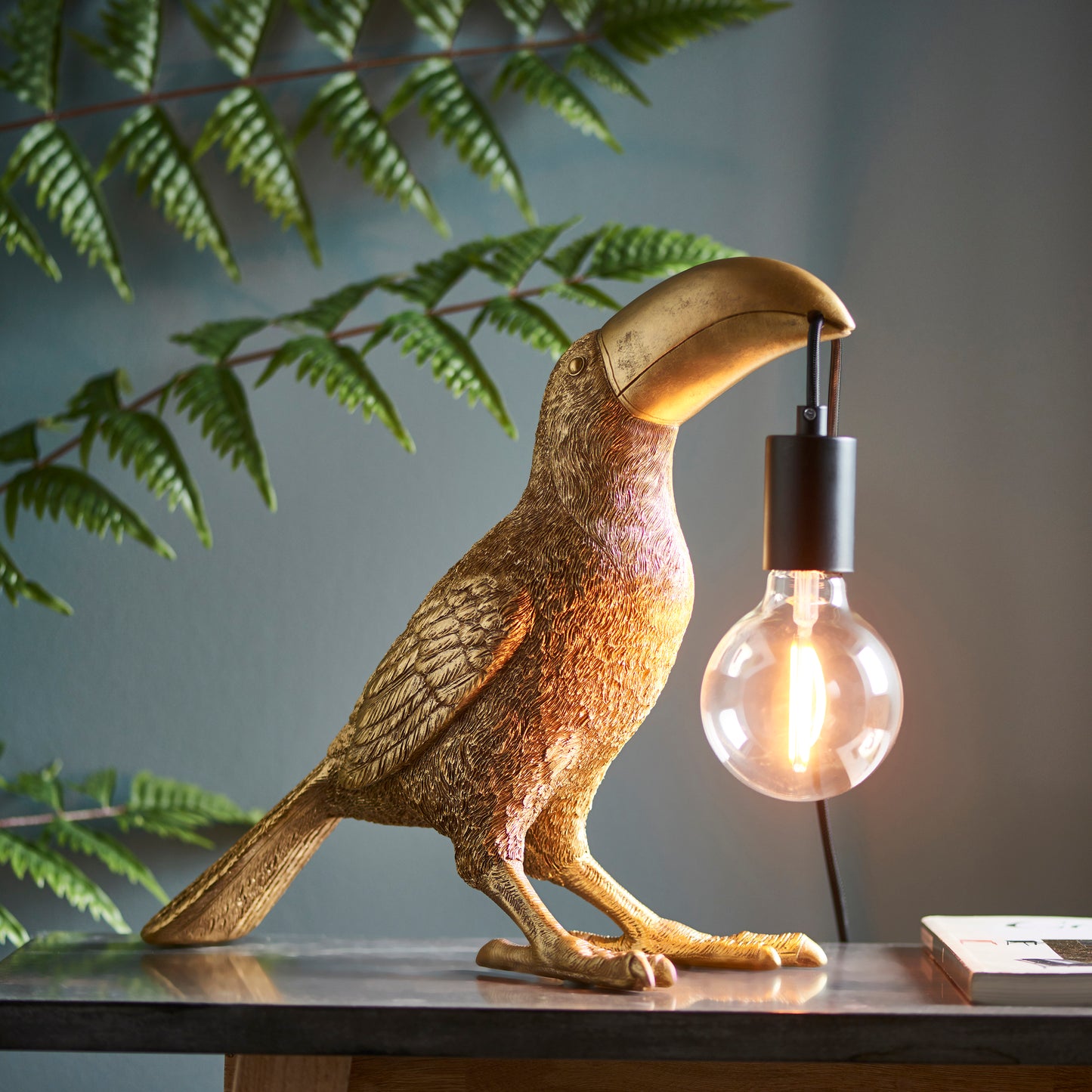 Toucan Table Light