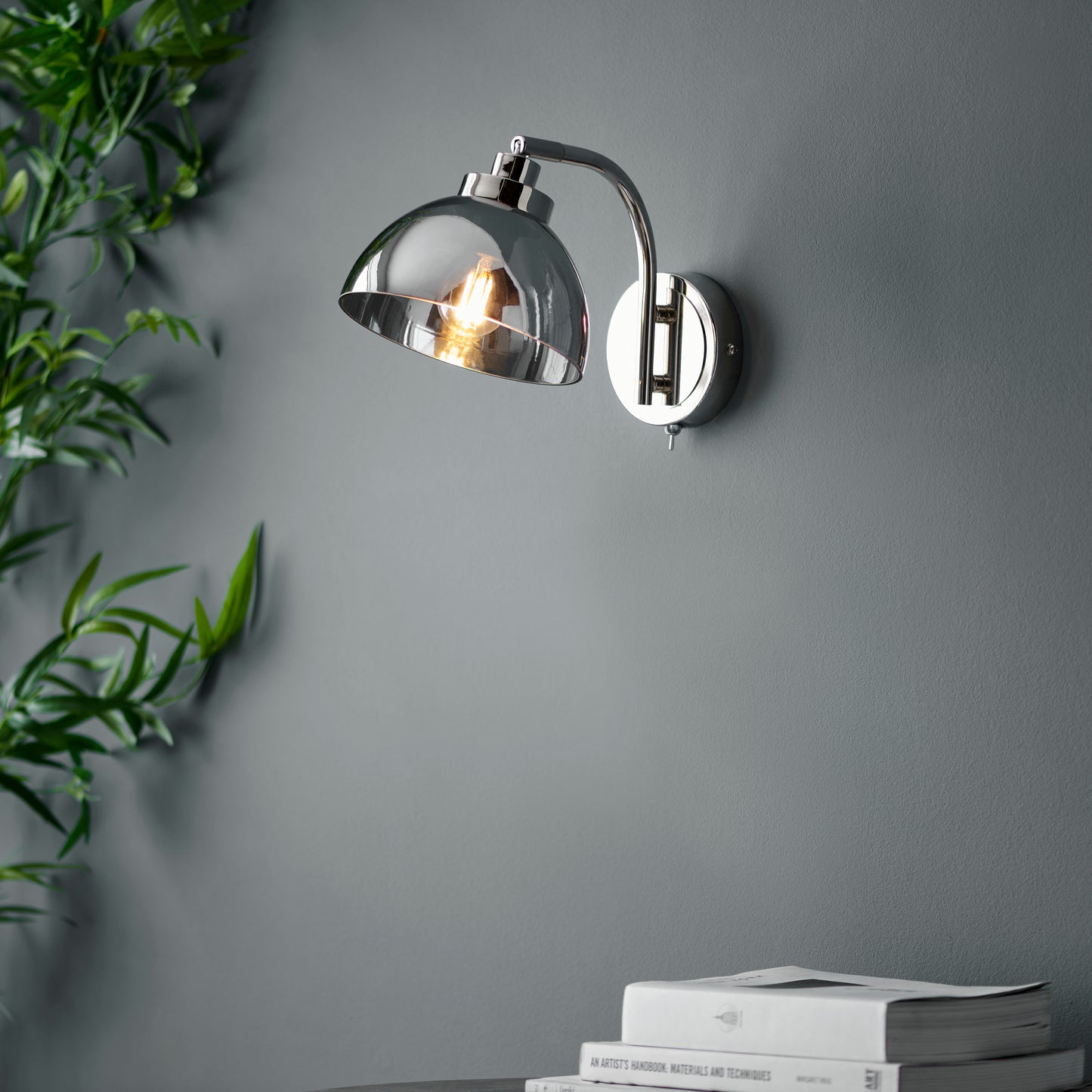 Radcliff Wall Light