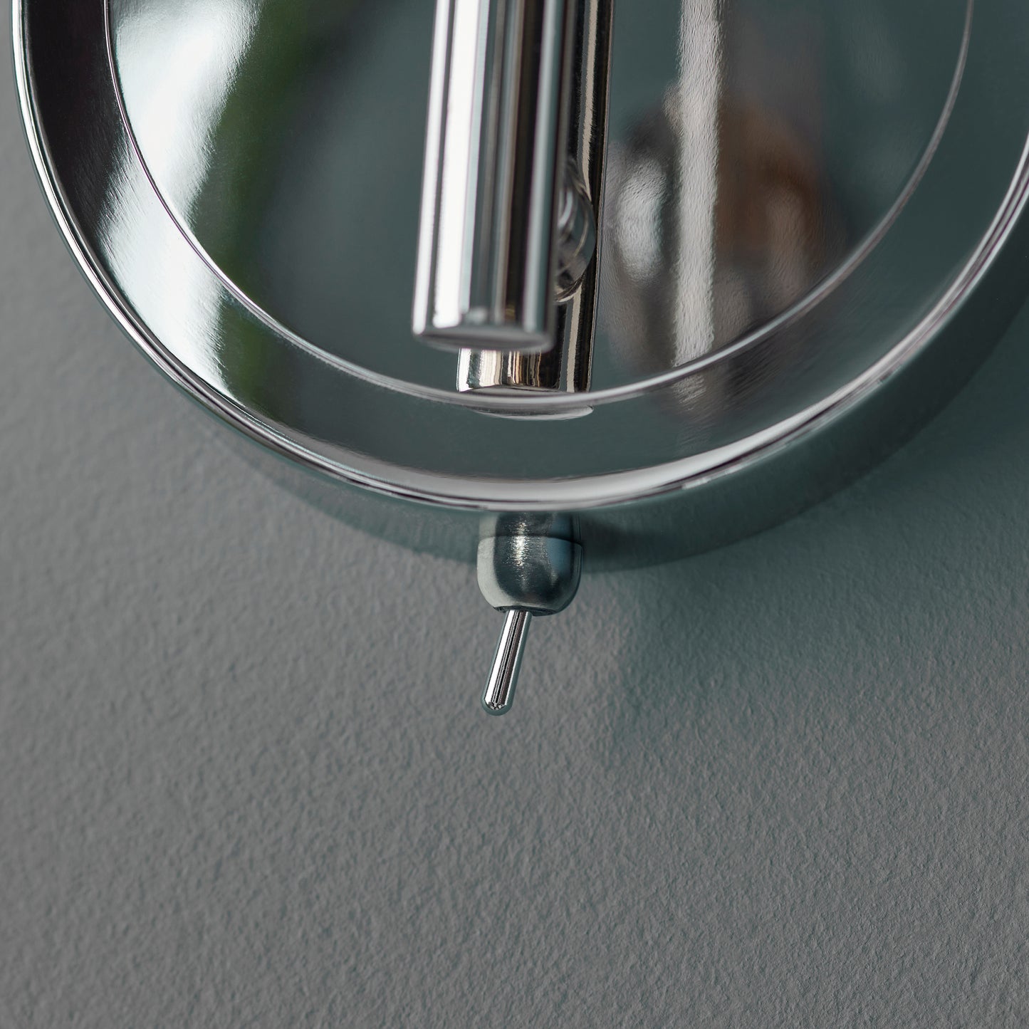 Radcliff Wall Light