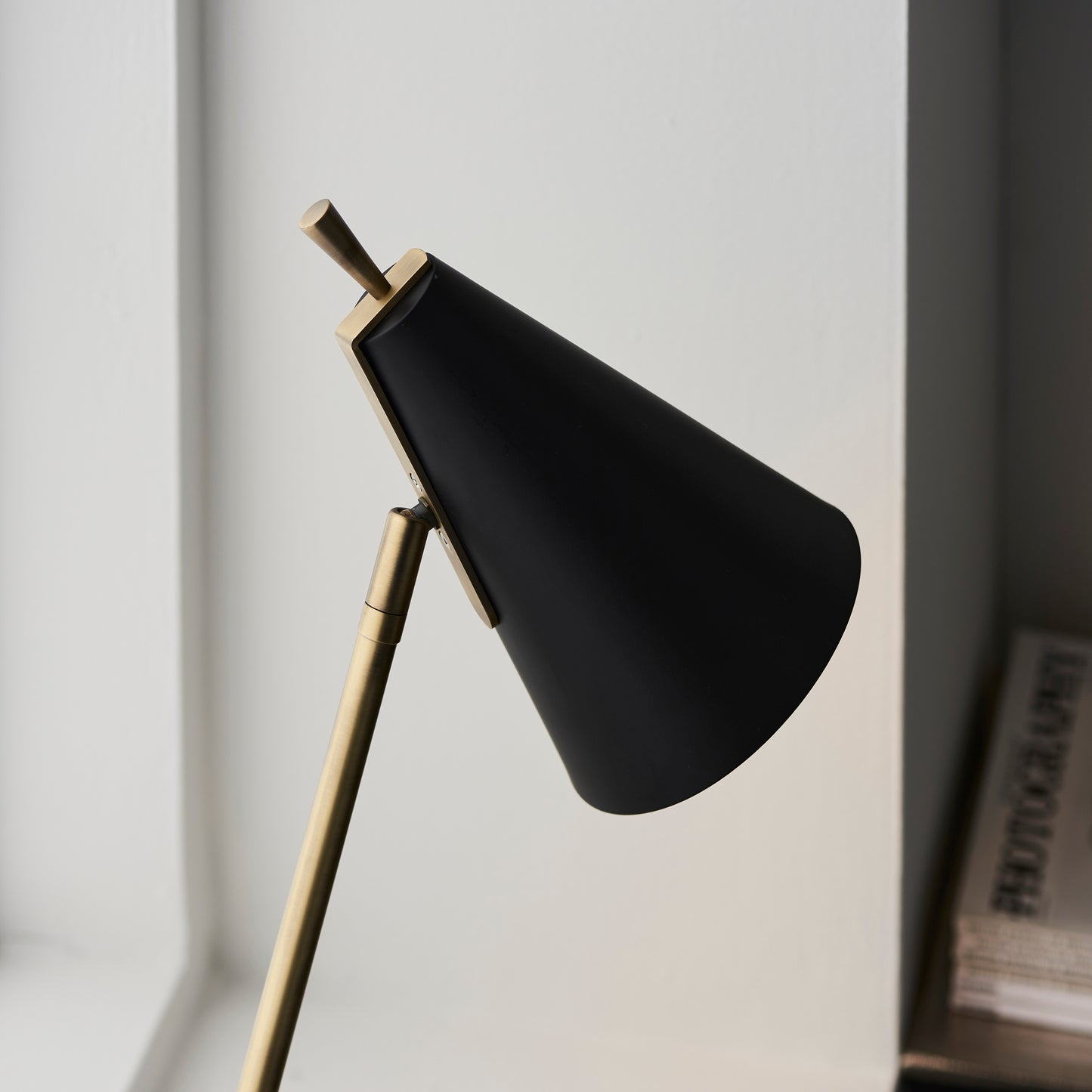 Lando Table Light