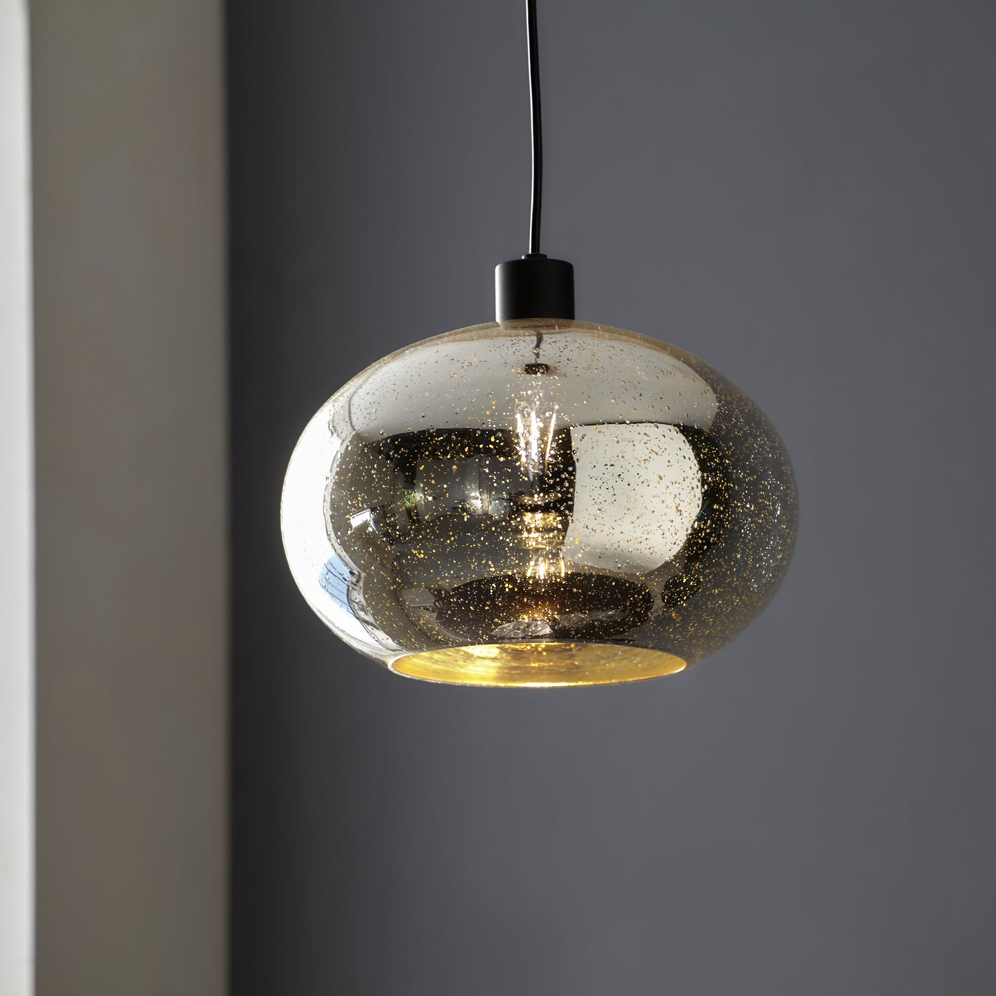 Hearn Pendant